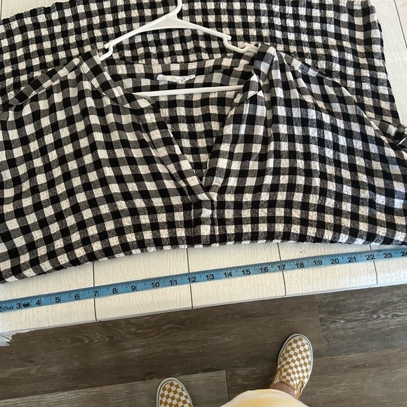 Jane and Delaney 2X black and white Buffalo check pop over tunic top - Picture 7 of 7